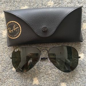 Ray-Ban Aviator Classic Sunglasses